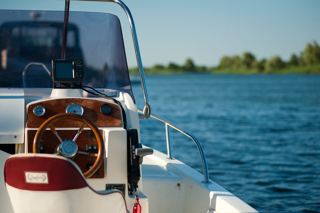 Boat Steering Wheel Buyers Guide: Ultraflex vs. Multiflex Comparison & Fitment